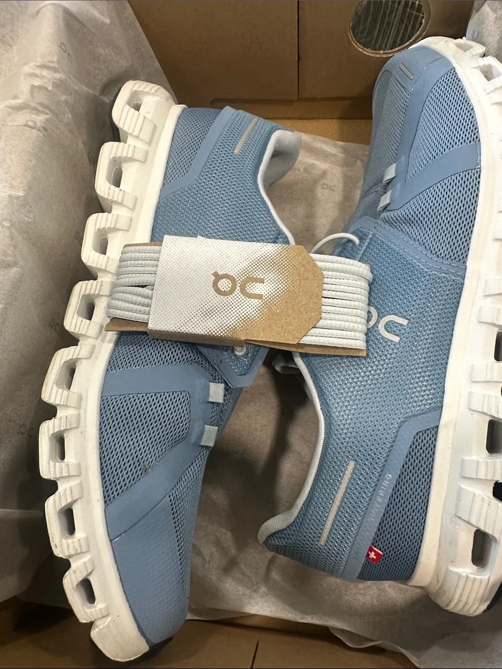 On Running Cloud 6 Men's Sneakers in Light Blue and White